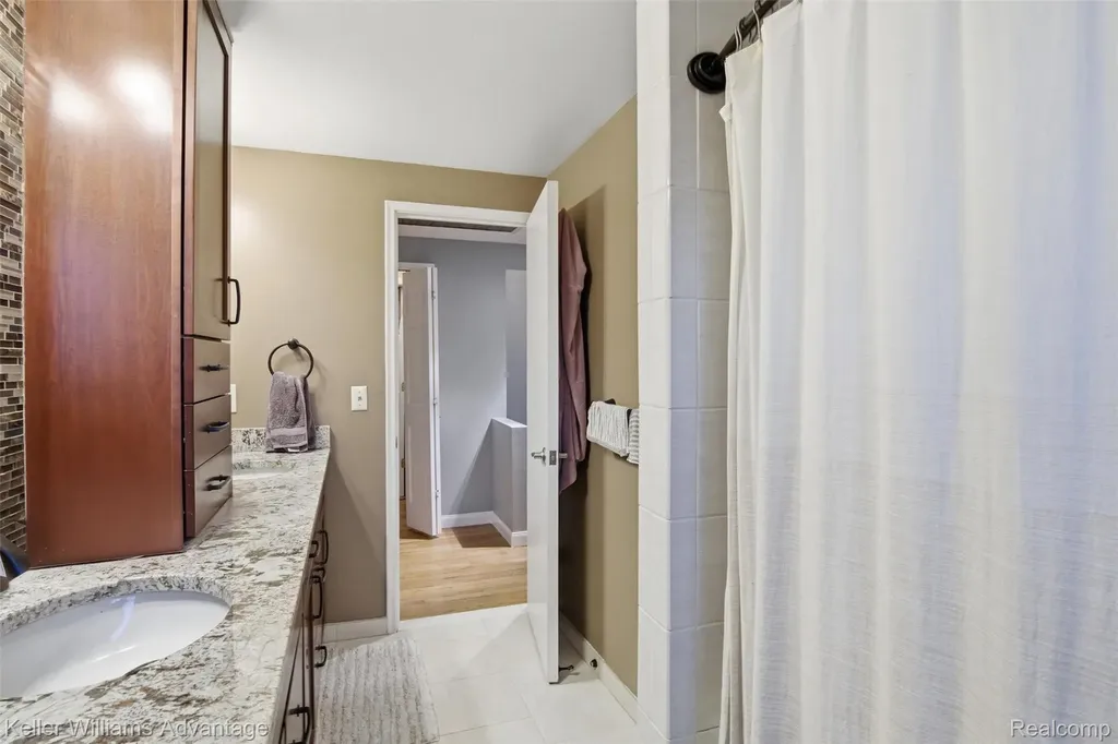 8610 Buffalo Drive Commerce Charter Township MI 48382