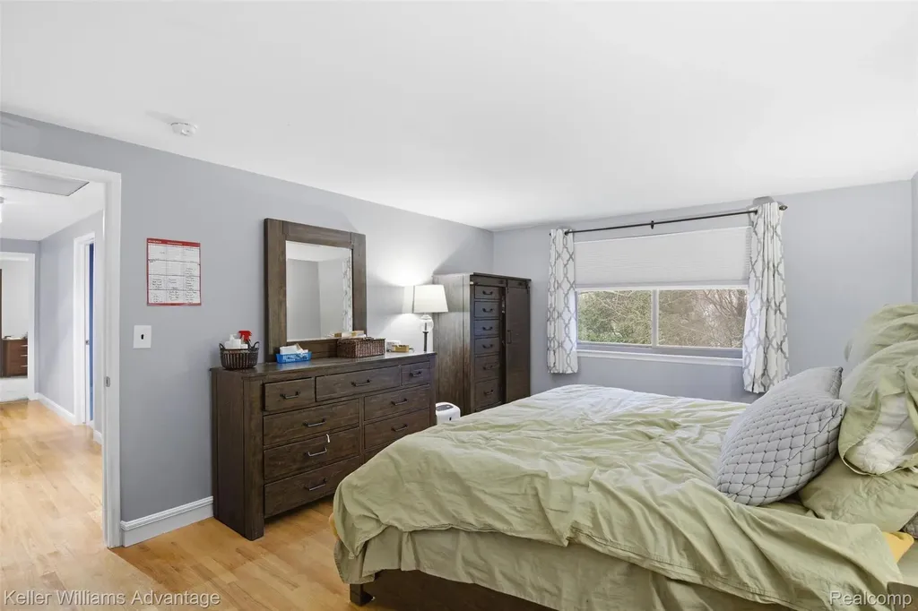 8610 Buffalo Drive Commerce Charter Township MI 48382