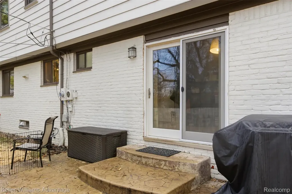 8610 Buffalo Drive Commerce Charter Township MI 48382