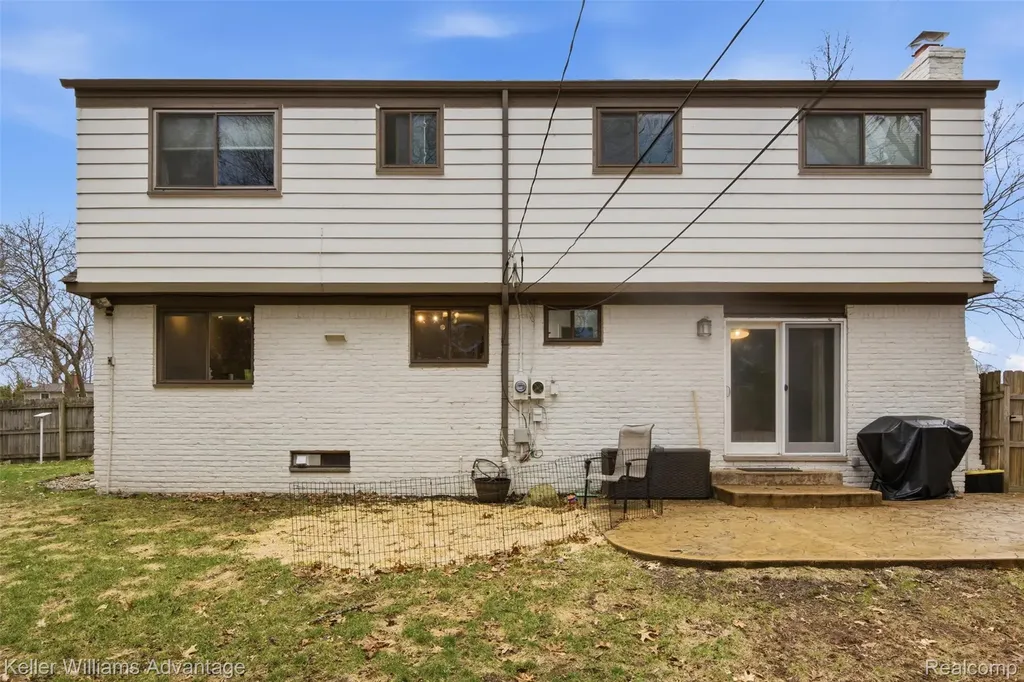 8610 Buffalo Drive Commerce Charter Township MI 48382