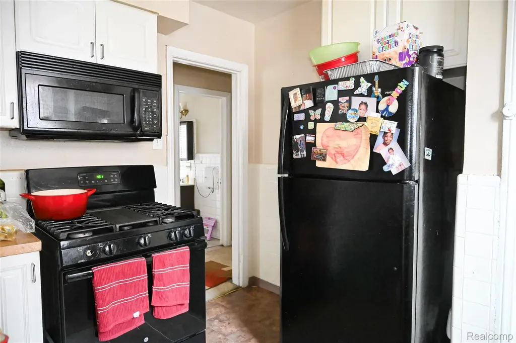 19330 Tracey Street Detroit City MI 48235