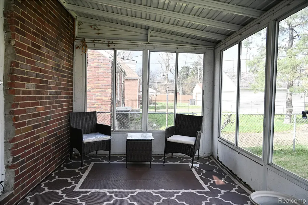 19330 Tracey Street Detroit City MI 48235