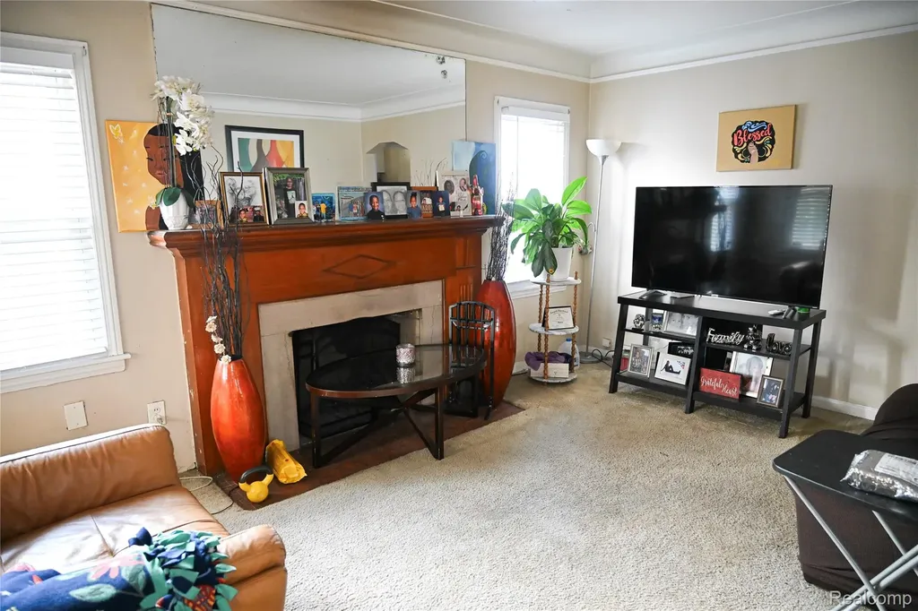 19330 Tracey Street Detroit City MI 48235