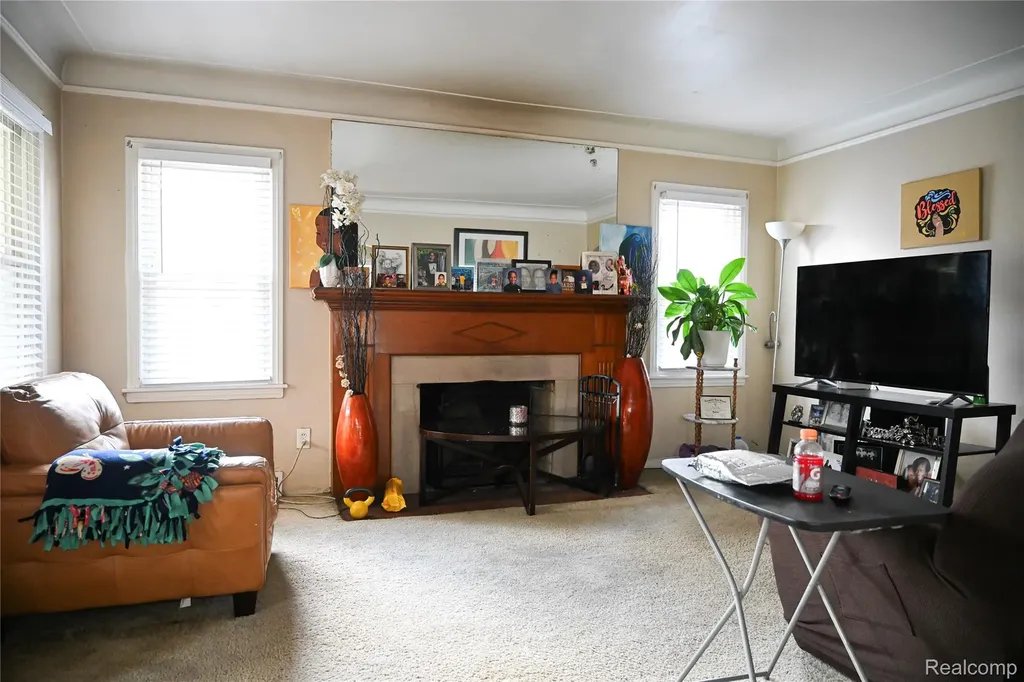 19330 Tracey Street Detroit City MI 48235