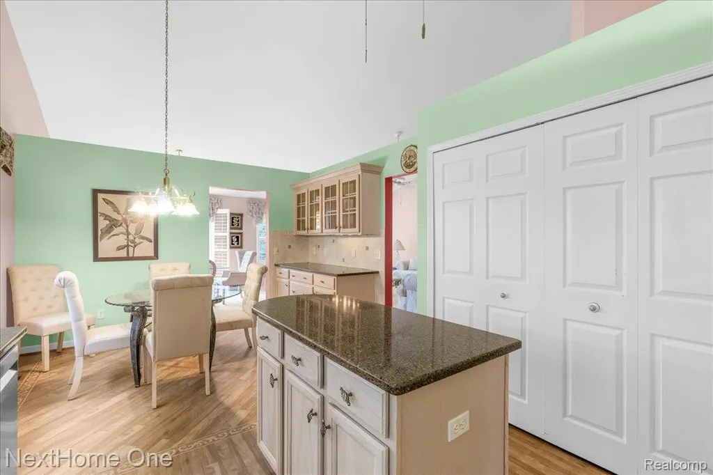245 Winslow Circle Commerce Charter Township MI 48390