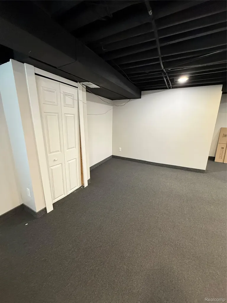 16555 Lawton Street Detroit City MI 48221