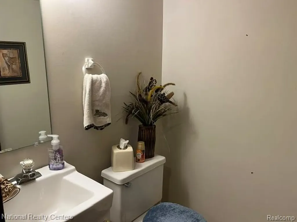 41292 N Woodbury Green Drive Van Buren Charter Township MI 48111