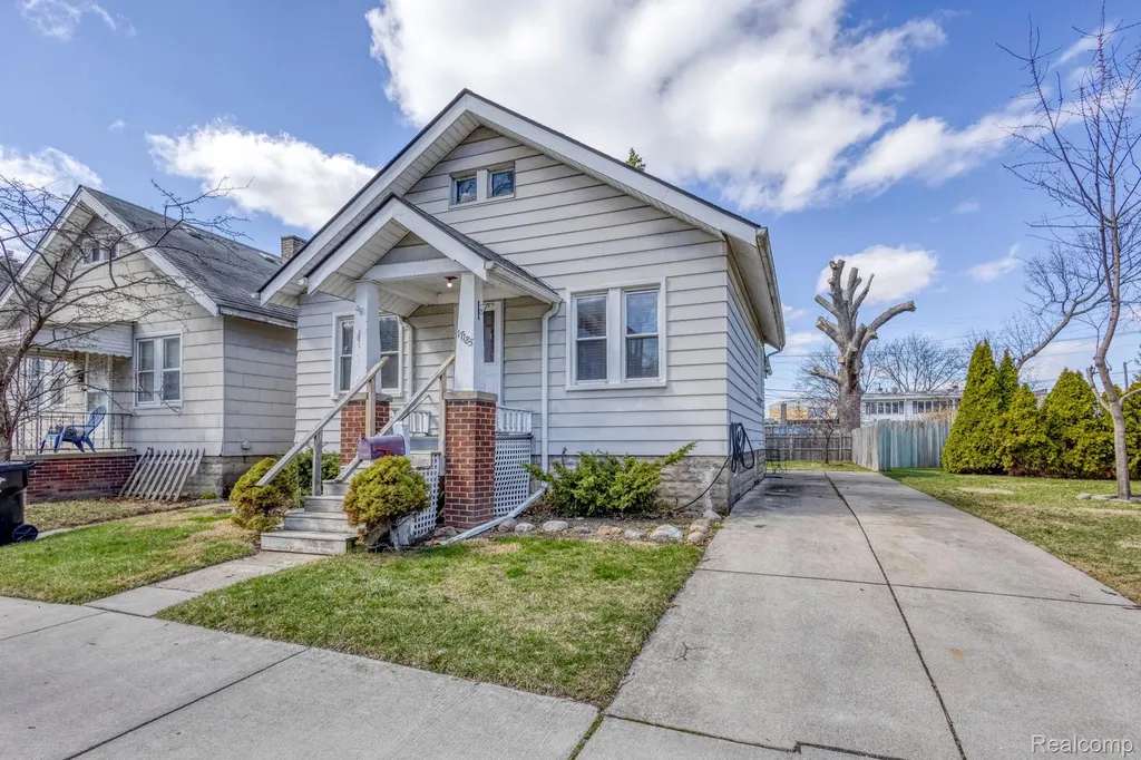 17185 New York Street Detroit City MI 48224