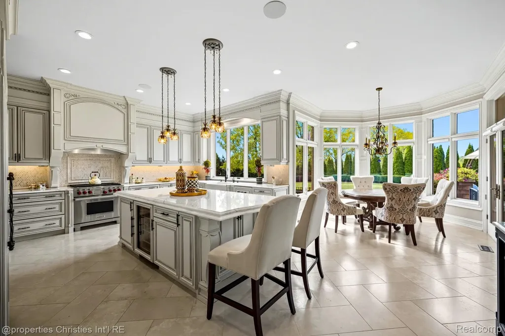 48923 Veneto Drive Novi City MI 48167