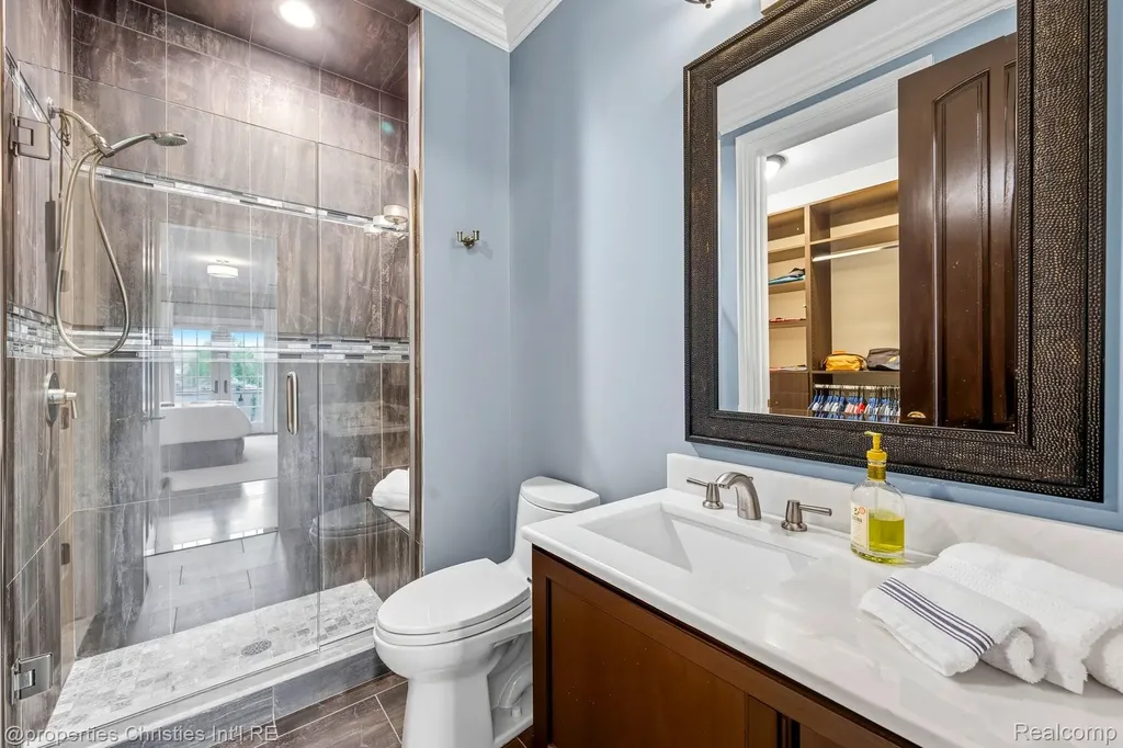 48923 Veneto Drive Novi City MI 48167