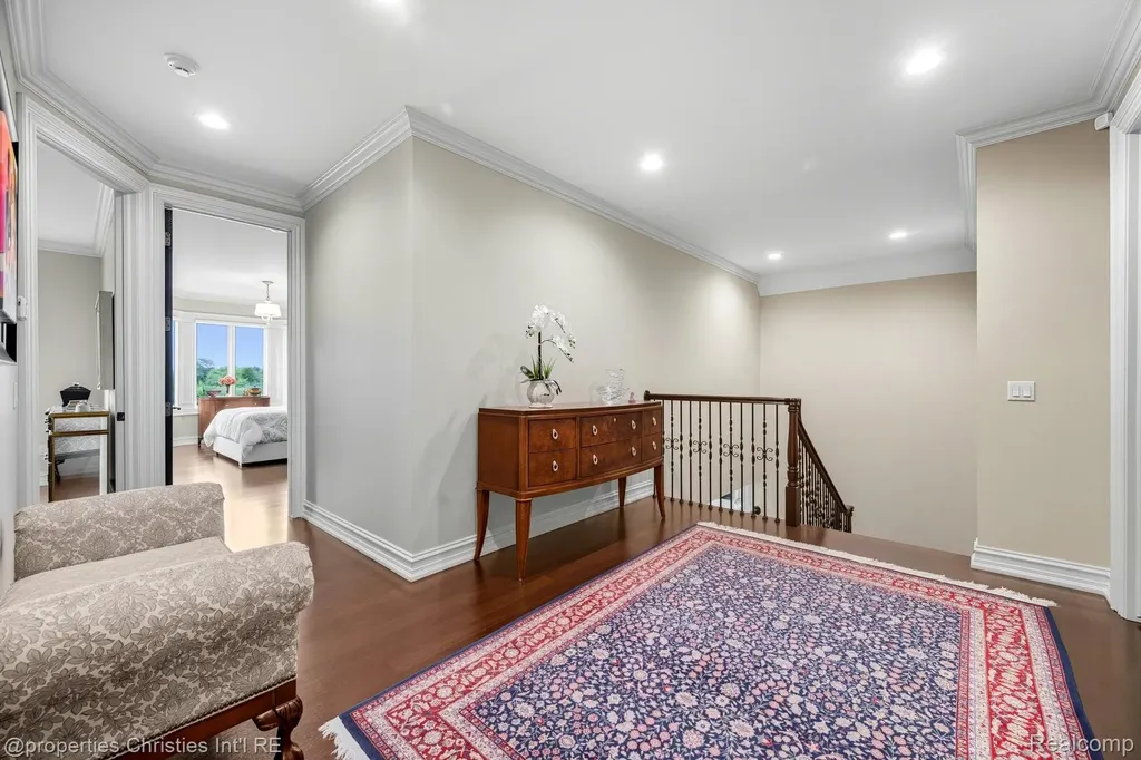 48923 Veneto Drive Novi City MI 48167
