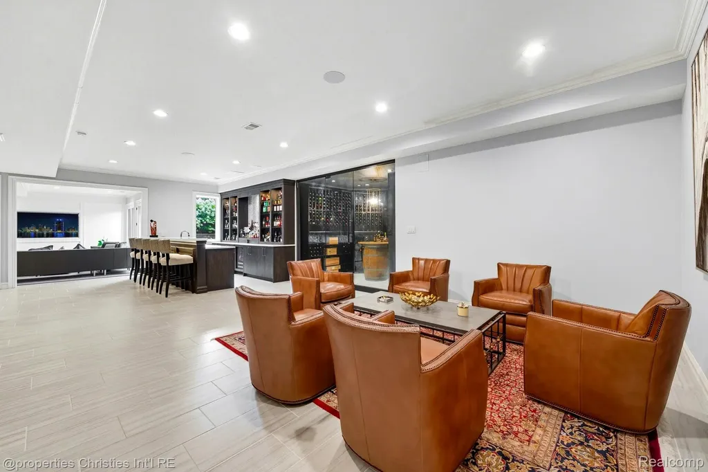 48923 Veneto Drive Novi City MI 48167