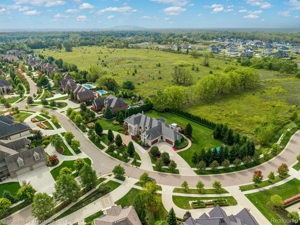 48923 Veneto Drive Novi City MI 48167