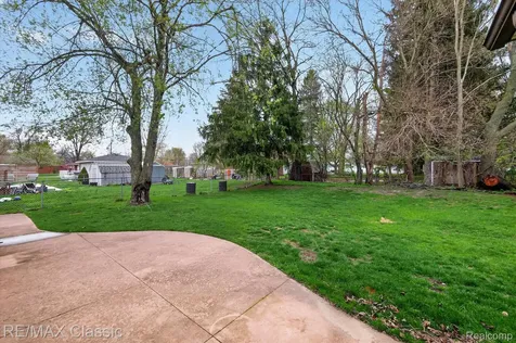 430 Sherwood Court Holly Village MI 48442