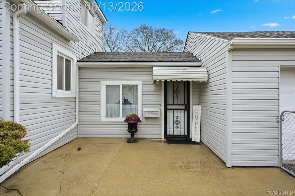 640 Martin Luther King Jr Boulevard S Pontiac City MI 48341