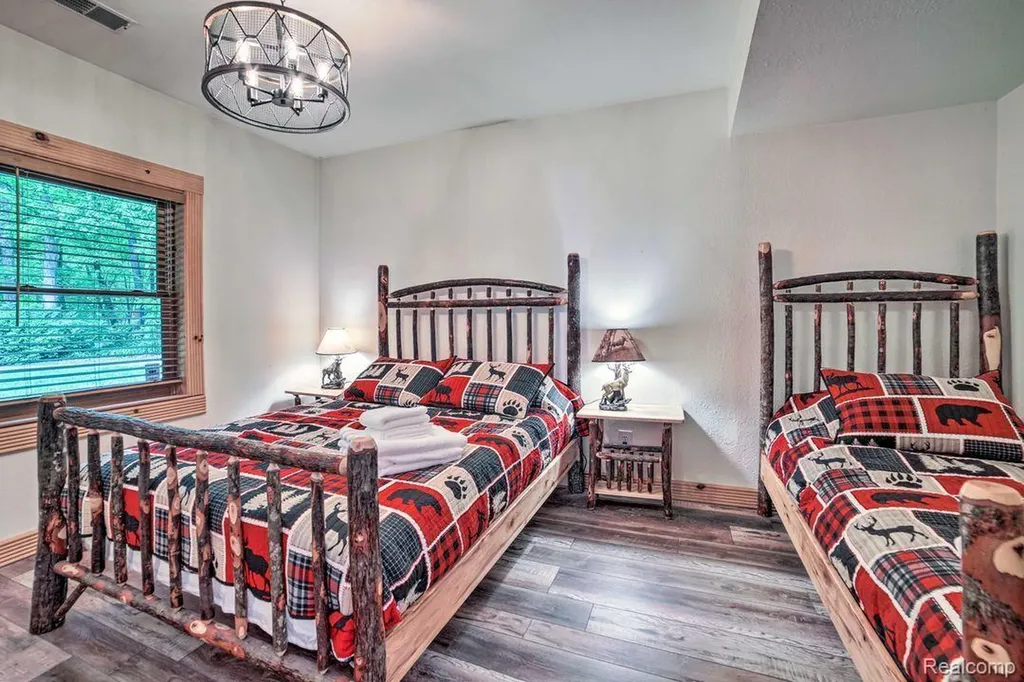 4380 Donnely Road Leoni Township MI 49201