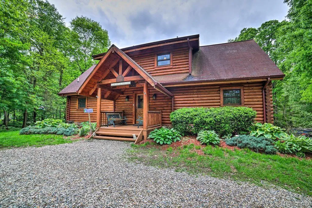 4380 Donnely Road Leoni Township MI 49201