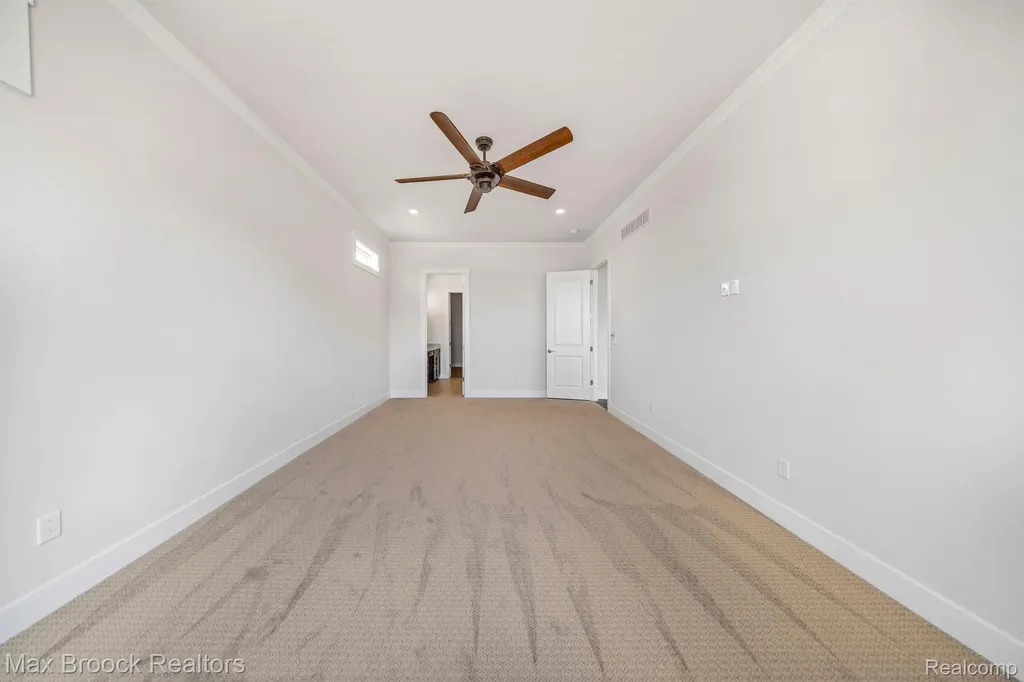 5636 Suffolk Court West Bloomfield Charter Township MI 48322