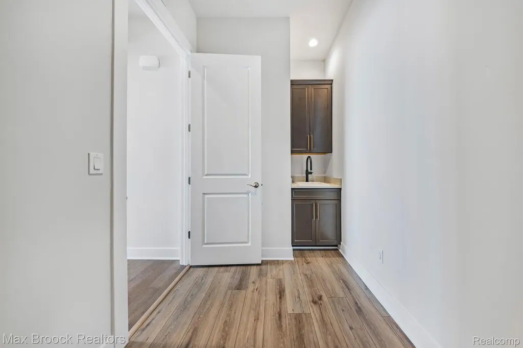 5636 Suffolk Court West Bloomfield Charter Township MI 48322