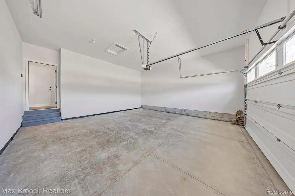 5636 Suffolk Court West Bloomfield Charter Township MI 48322