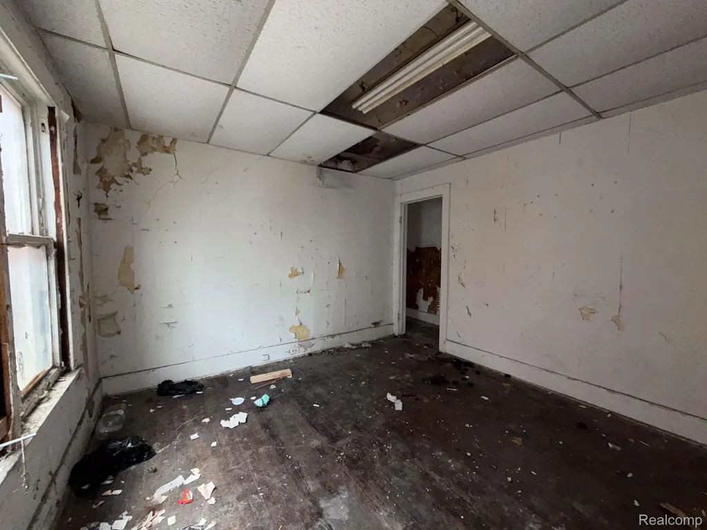 8788 Dexter Avenue Detroit City MI 48206
