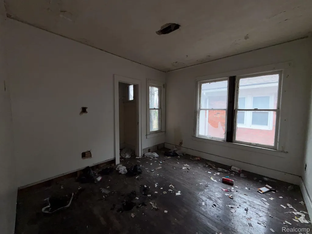 8788 Dexter Avenue Detroit City MI 48206