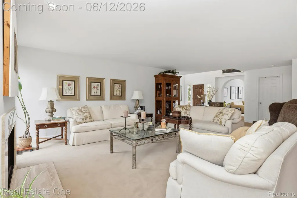 7026 Daventry Woods Drive West Bloomfield Charter Township MI 48322