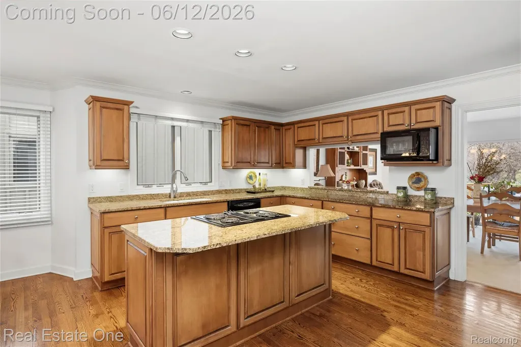 7026 Daventry Woods Drive West Bloomfield Charter Township MI 48322