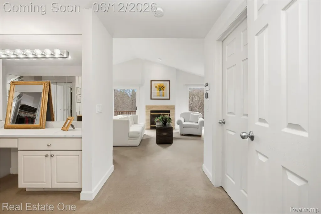 7026 Daventry Woods Drive West Bloomfield Charter Township MI 48322