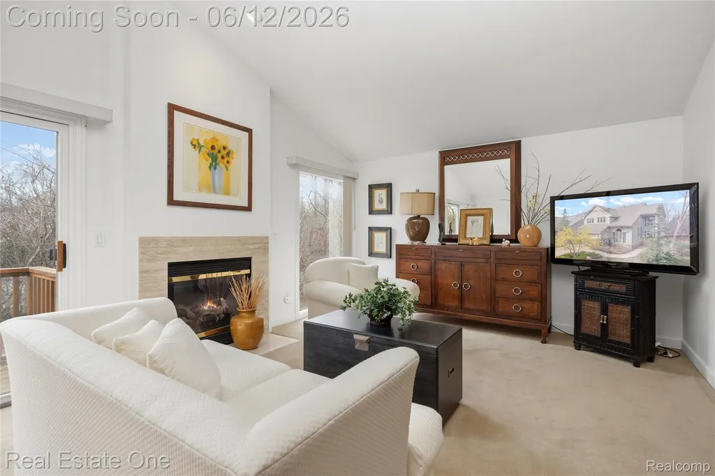 7026 Daventry Woods Drive West Bloomfield Charter Township MI 48322