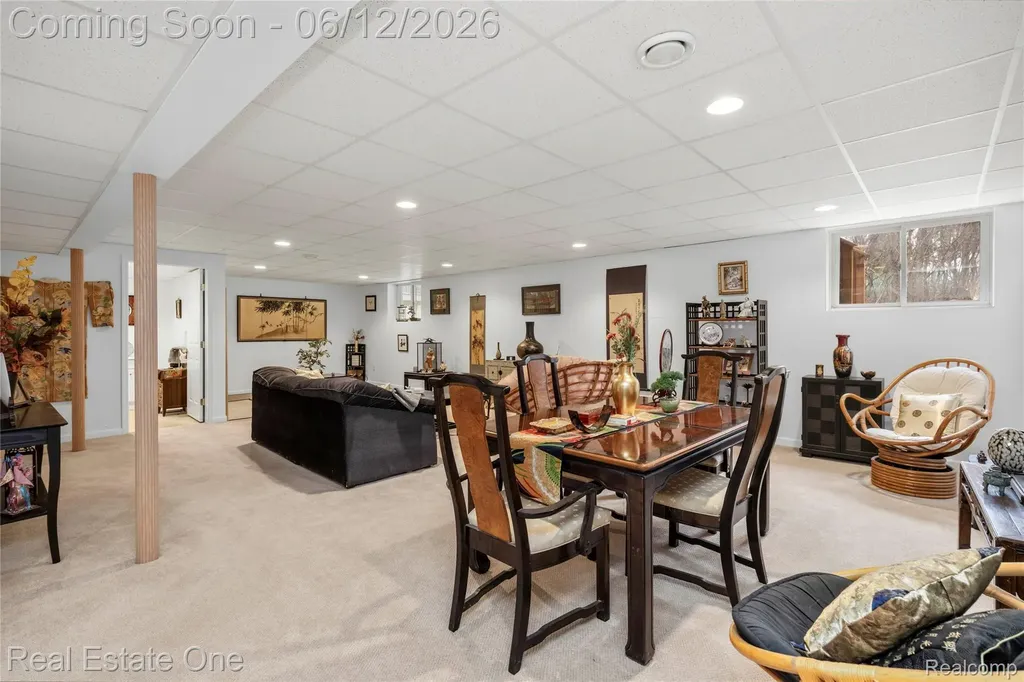 7026 Daventry Woods Drive West Bloomfield Charter Township MI 48322