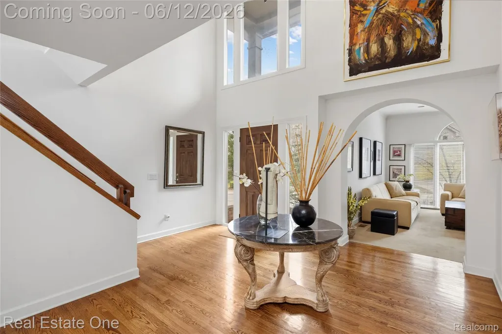 7026 Daventry Woods Drive West Bloomfield Charter Township MI 48322