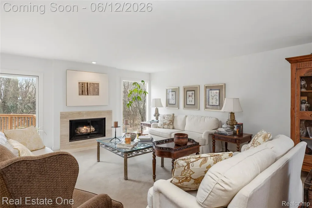 7026 Daventry Woods Drive West Bloomfield Charter Township MI 48322