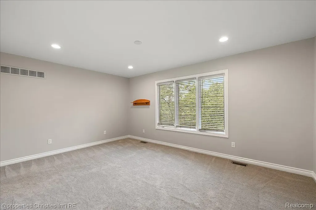17258 Stonebrook Drive Northville Township MI 48168