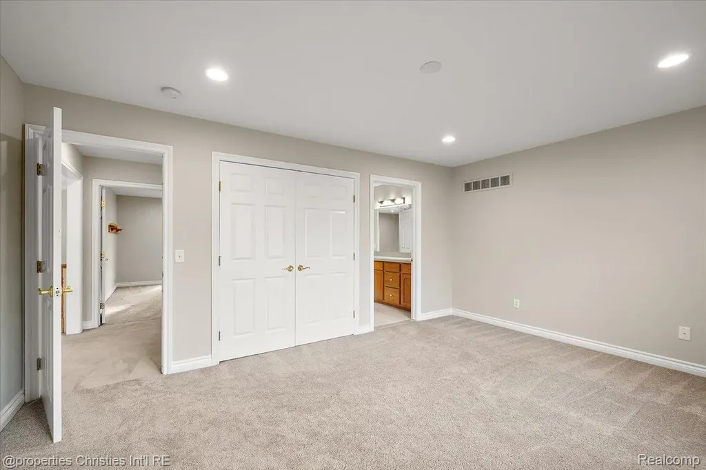 17258 Stonebrook Drive Northville Township MI 48168
