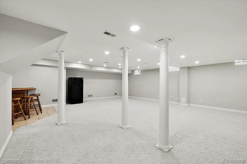 17258 Stonebrook Drive Northville Township MI 48168