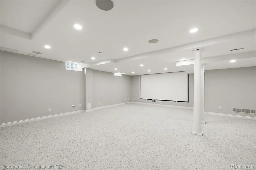17258 Stonebrook Drive Northville Township MI 48168
