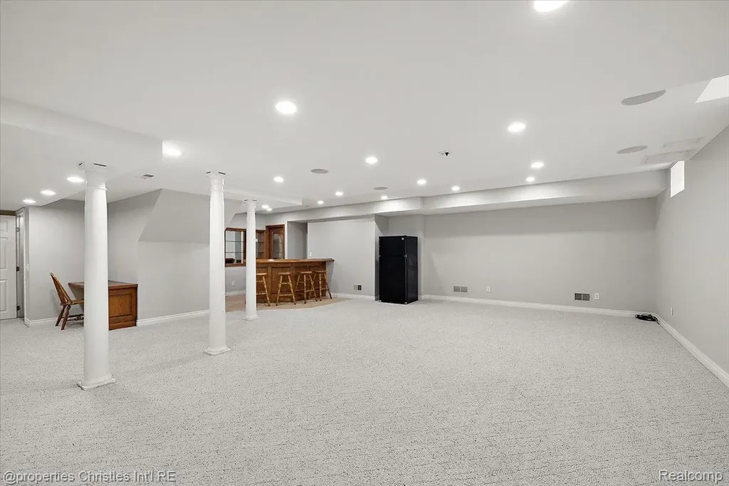 17258 Stonebrook Drive Northville Township MI 48168