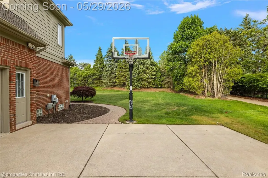 17258 Stonebrook Drive Northville Township MI 48168