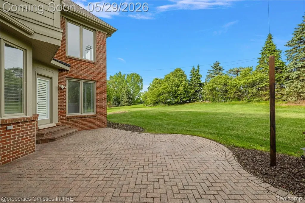 17258 Stonebrook Drive Northville Township MI 48168