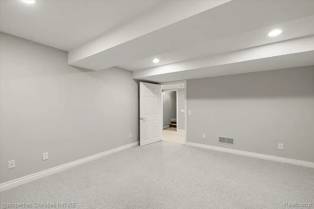 17258 Stonebrook Drive Northville Township MI 48168