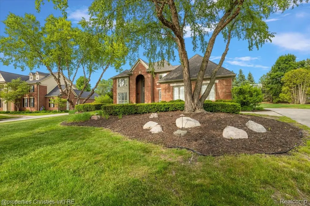 17258 Stonebrook Drive Northville Township MI 48168
