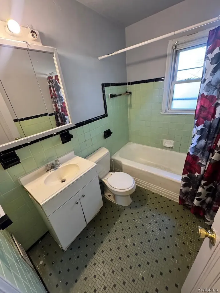 9261 Camley Street Detroit City MI 48224