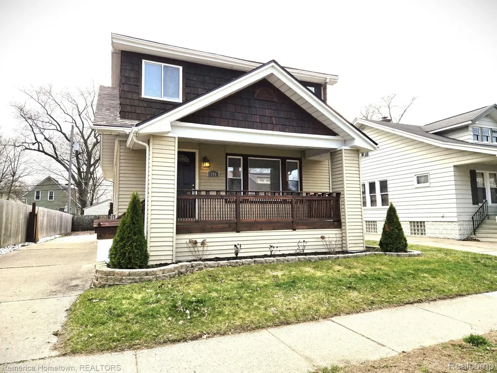 571 W Saratoga Street Ferndale City MI 48220