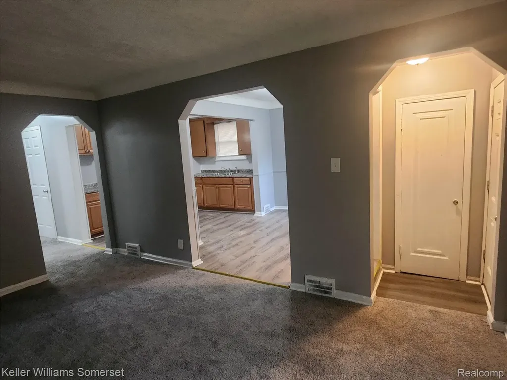 9116 Hartwell Street Detroit City MI 48228