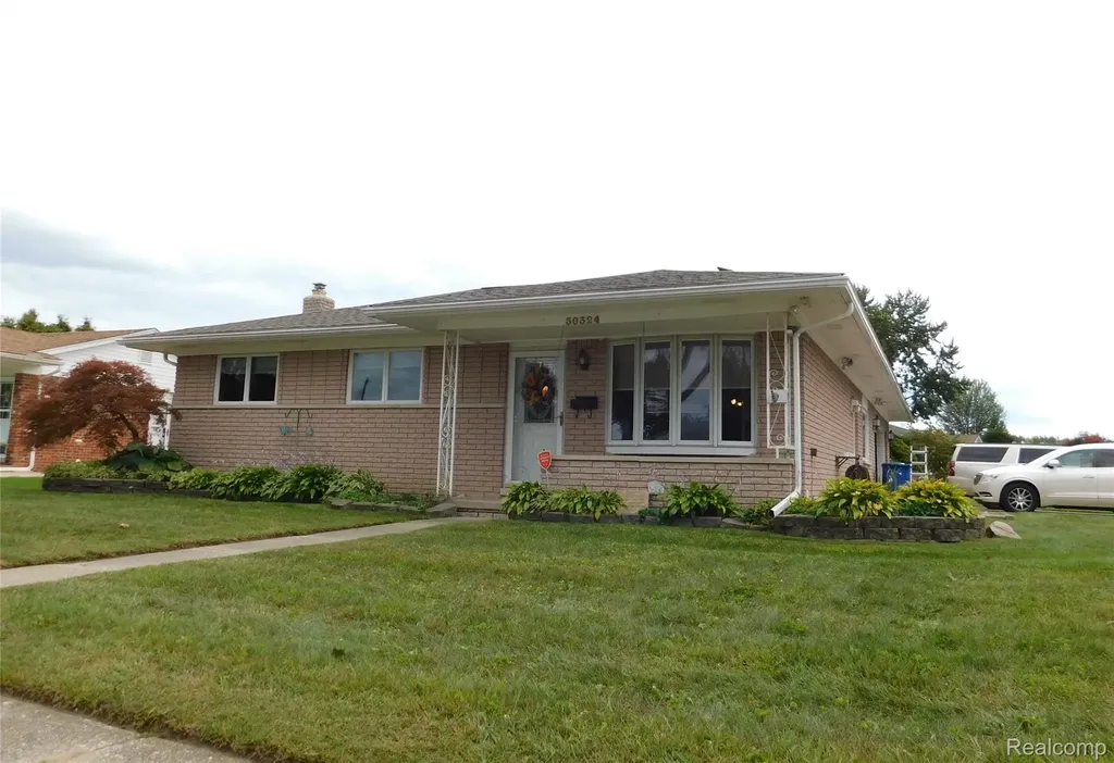 30324 Glenwood Circle Warren City MI 48088