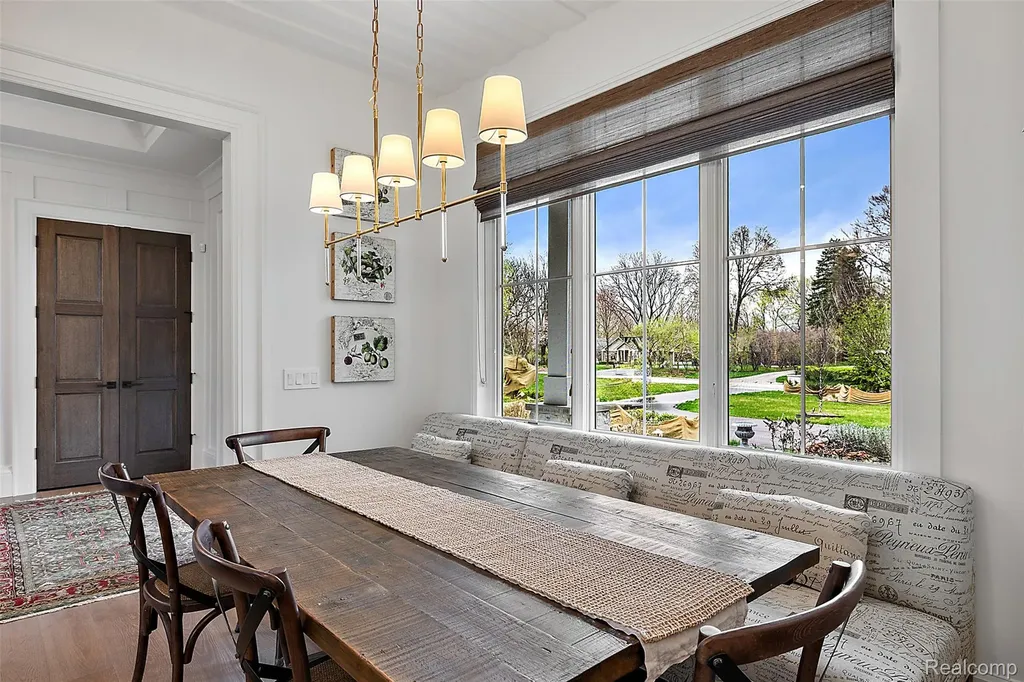 3431 Crooks Road Troy City MI 48084