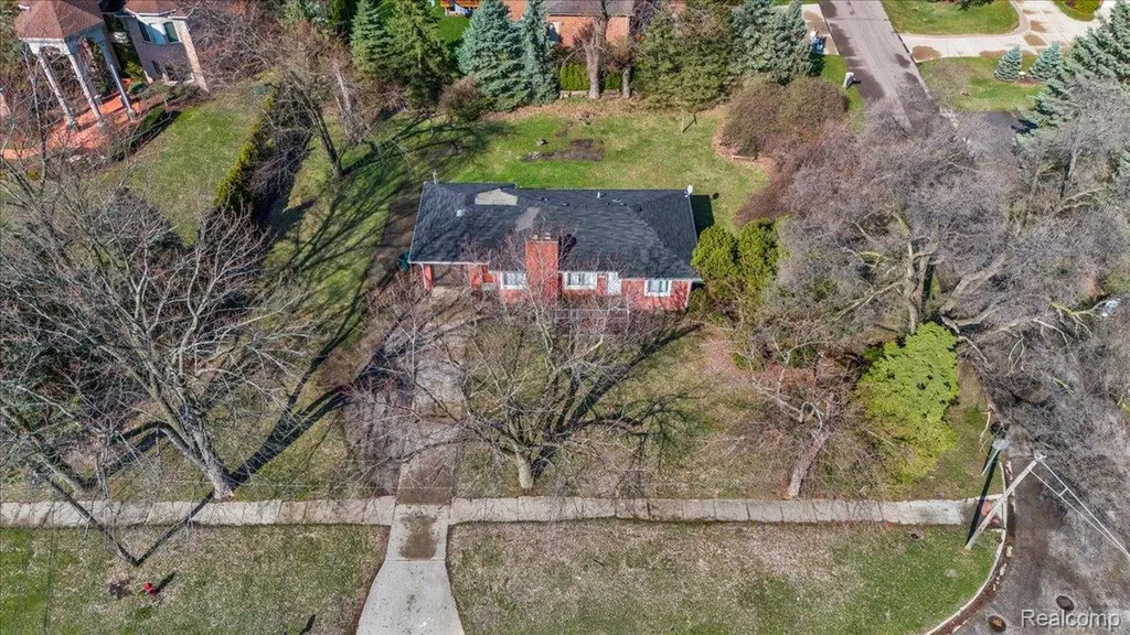 3431 Crooks Road Troy City MI 48084