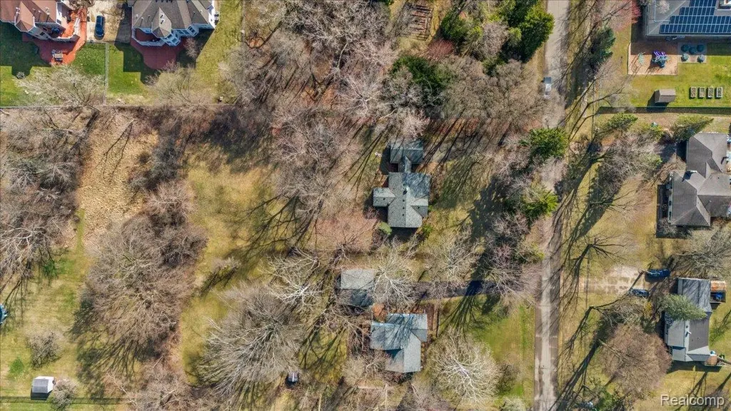 1454 Banmoor Drive Troy City MI 48084