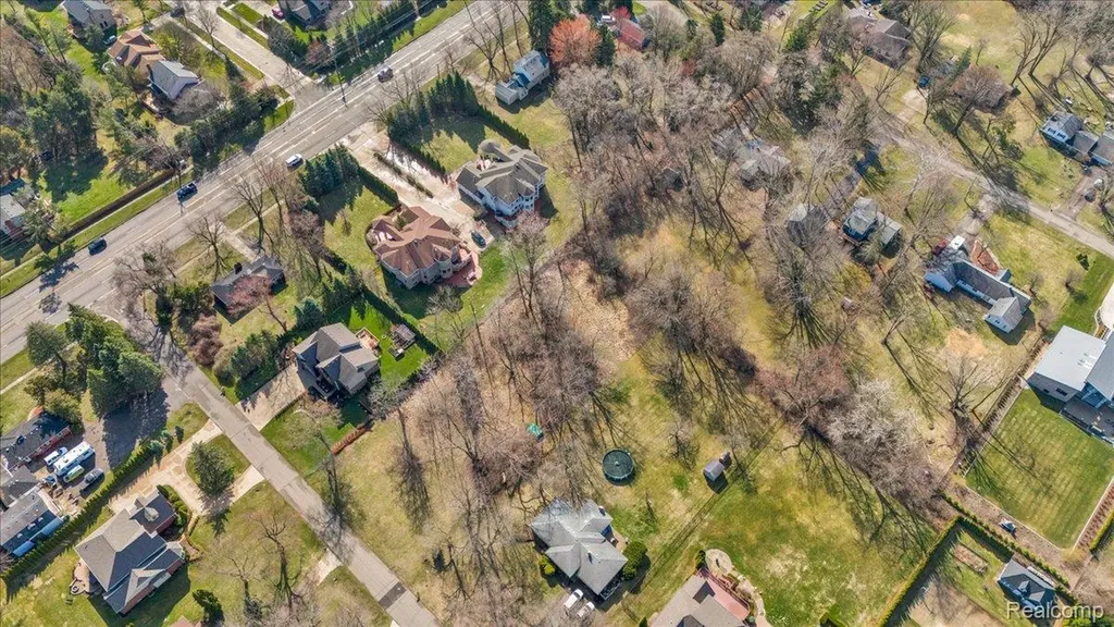 1454 Banmoor Drive Troy City MI 48084